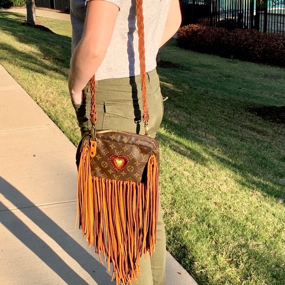 Vintage Revamped Marly Bandouliere Crossbody - Picture 15 of 15